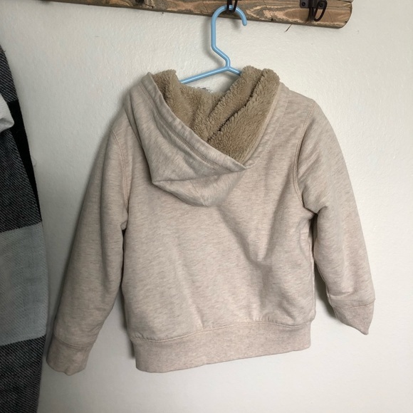 Gap fleece lined hoodie 5t - Picture 2 of 3